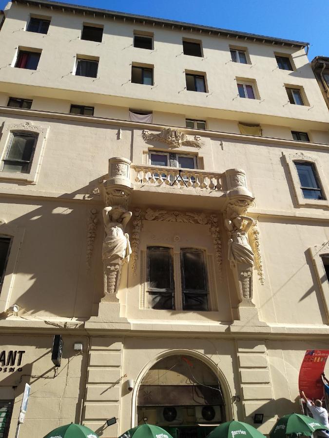 Duplex Vieux Port Appartement Complet 4 Couchages Climatise Entire Apartment 2 Beds For 4 Persons Marseille Luaran gambar